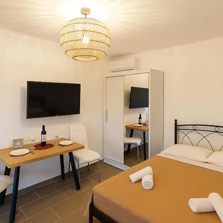 Apartment Ve Khelmata